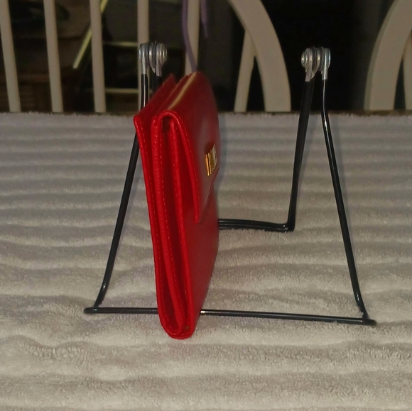 Nina Ricci Red Wallet with snap closure - Picture 4 of 15